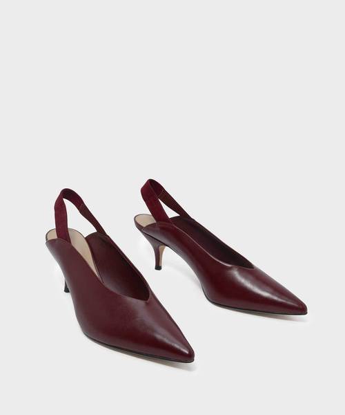 CHARLES & KEITH(チャールズ & キース)の「スリングバックブイパンプス / SLING BACK V PUMPS(パンプス・レディース・オフホワイト/レンガ/ブラック/バーガンディー・22.5cm/23.5cm/25cm/23cm/24.5cm/25.5cm)」の9枚目の写真