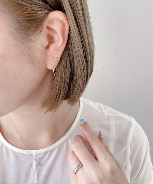 ESTELLE(エステール)の「K18 ホワイトゴールド ピアス (3mm) ESTELLE/エステール(ピアス(両耳用)・レディース・ホワイトゴールド・-)」の9枚目の写真