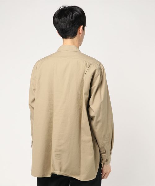 MHL.（エムエイチエル）の「VINTAGE COTTON TWILL（シャツ/ブラウス・メンズ・ベージュ/ネイビー・MEDIUM/SMALL/LARGE）」の4枚目の写真