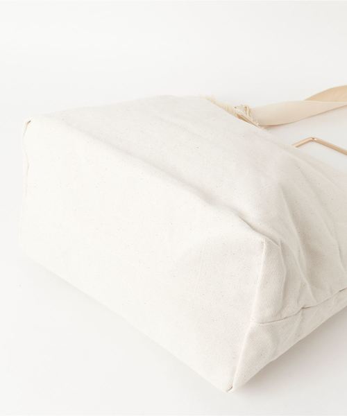 Fun & Daily（ファンアンドデイリー）の「F&D : BIG 2WAY CanvasToteBag（トートバッグ・レディース・アイボリー・FREE）」の3枚目の写真