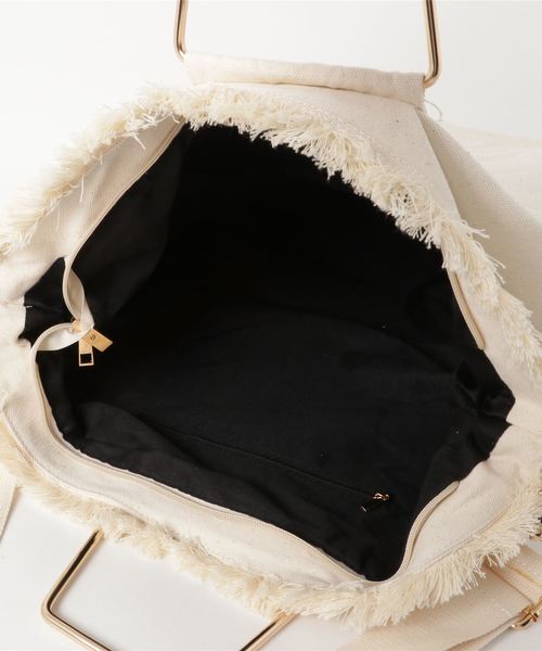 Fun & Daily（ファンアンドデイリー）の「F&D : BIG 2WAY CanvasToteBag（トートバッグ・レディース・アイボリー・FREE）」の4枚目の写真