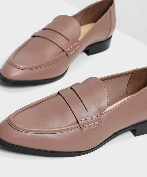 ほぼ新品未使用 チャールズアンドキース クラシック ペニーローファー CHARLES & KEITH クラシック ペニーローファー （DarkBrown