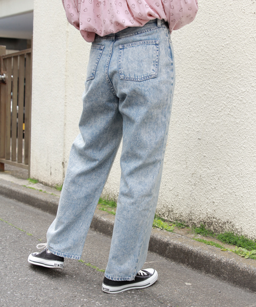 apres jour(アプレジュール)の「ケミカルハイウエストデニム【ZOZOTOWN限定アイテム】(デニムパンツ・レディース・ケミカルウォッシュ・SMALL/MEDIUM/LARGE)」の18枚目の写真