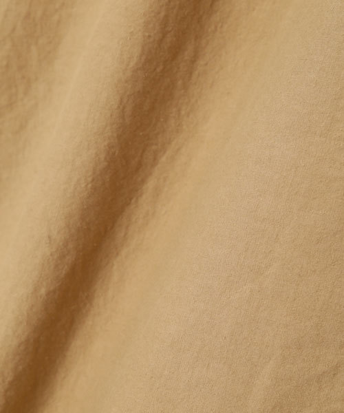 MHL.（エムエイチエル）の「LIGHT COTTON LINEN POPLIN（シャツ/ブラウス・メンズ・ブラック/オフホワイト/ライトベージュ・SMALL/MEDIUM/LARGE）」の5枚目の写真