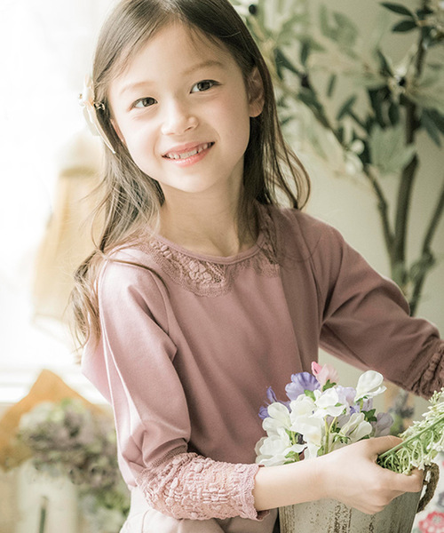 Catherine Cottage（キャサリンコテージ）の「ポイントレースカットソー（Tシャツ/カットソー・キッズ・ネイビー/グレー/ピンク/ライラック/ホワイト/ブラック・110/120/130/140）」の2枚目の写真