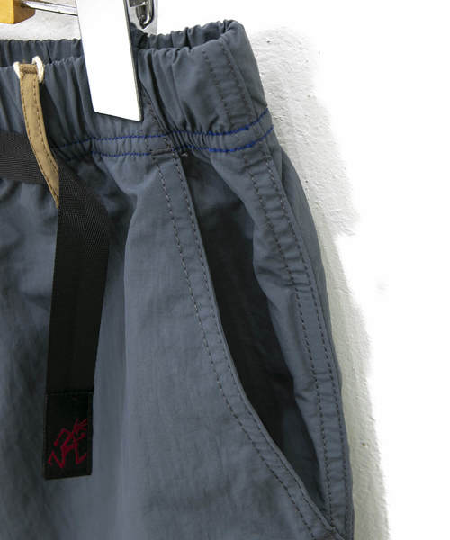 Gramicci(グラミチ)の「GRAMICCI/グラミチ SHELL PACKABLE SHORTS(その他パンツ・メンズ・ネイビー/マスタード・MEDIUM/LARGE)」の12枚目の写真