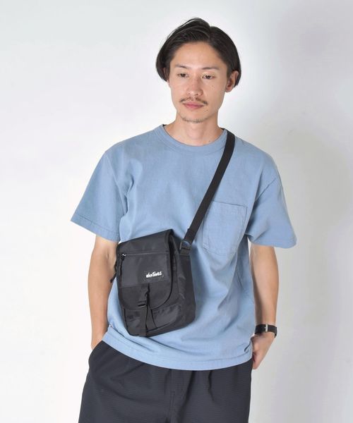 SHIPS JET BLUE(シップスジェットブルー)の「WILD THINGS×SHIPS JET BLUE: 別注 X-PAC ミニショルダーバッグ(ショルダーバッグ・メンズ・ブラック/チャコールグレー/オリーブ/パープル・ONE SIZE)」の5枚目の写真