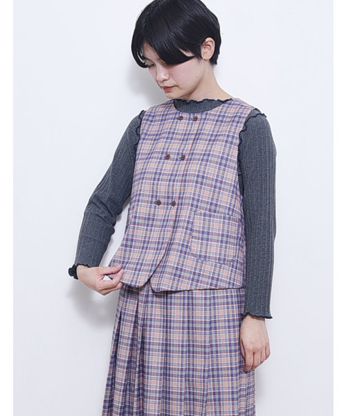 POU DOU DOU（プードゥドゥ）の「エステルレーヨンダブル釦ベスト（ベスト・レディース・レッド/キャメル/ブルー/ブラック・3）」の15枚目の写真