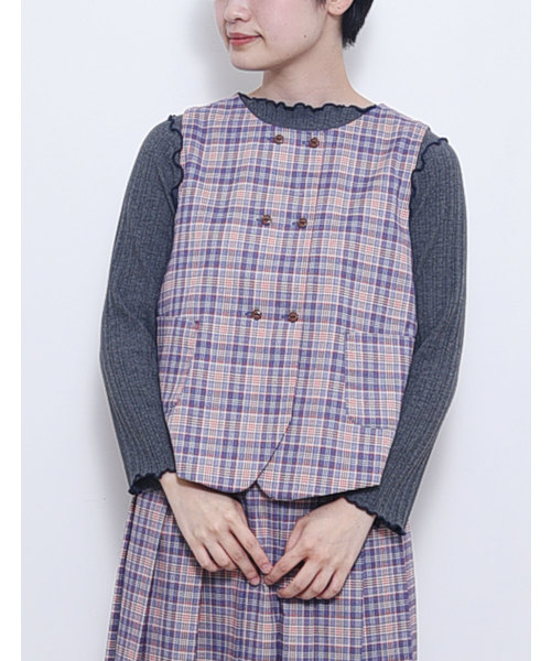 POU DOU DOU（プードゥドゥ）の「エステルレーヨンダブル釦ベスト（ベスト・レディース・レッド/キャメル/ブルー/ブラック・3）」の17枚目の写真