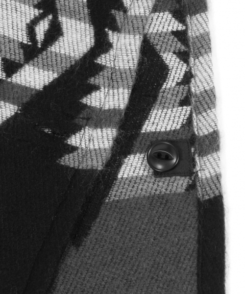 BAYFLOW（ベイフロー）の「ネイティブポンチョショール（ストール/ショール・メンズ・ブラック/ベージュ・FREE）」の5枚目の写真