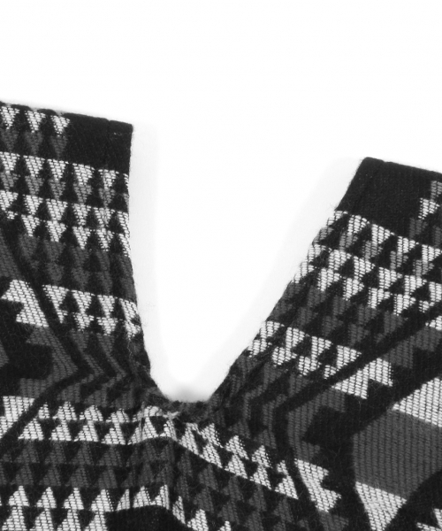 BAYFLOW（ベイフロー）の「ネイティブポンチョショール（ストール/ショール・メンズ・ブラック/ベージュ・FREE）」の13枚目の写真