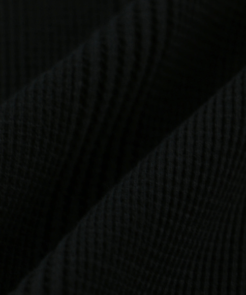 ALEXIA STAM（アリシアスタン）の「Cut Out Neck Waffle Top/カットアウトネックワッフルトップ（Tシャツ/カットソー・レディース・ブラック/グレー/アイボリー・FREE）」の13枚目の写真