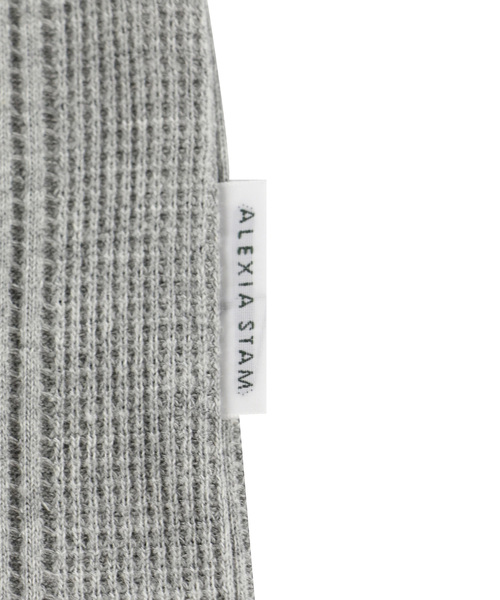 ALEXIA STAM（アリシアスタン）の「Cut Out Neck Waffle Top/カットアウトネックワッフルトップ（Tシャツ/カットソー・レディース・ブラック/グレー/アイボリー・FREE）」の6枚目の写真