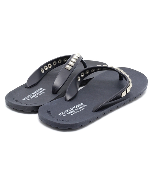 HENRY&HENRY（ヘンリーアンドヘンリー）の「HENRY&HENRY 別注スタッズサンダル /105-H&H-FLIPPER STADS∴（サンダル・メンズ・ネイビー/ブラック・43/39/41）」の3枚目の写真