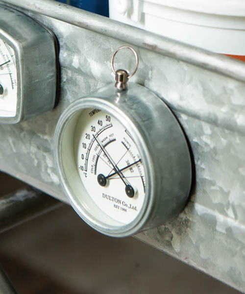 DULTON（ダルトン）の「THERMO-HYGROMETER/温湿度計（インテリア雑貨・メンズ・その他1/その他2/その他3/その他4・FREE）」の2枚目の写真