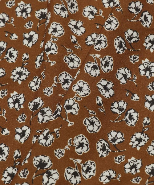 bijorie（ビジュリィ）の「【bijorie】パットつきフラワープリントのブラウス（ルームウェア/パジャマ・レディース・ブラウン/カーキ・ONESIZE）」の6枚目の写真