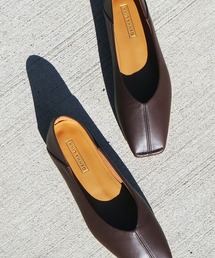 トゥステッチフラットシューズ