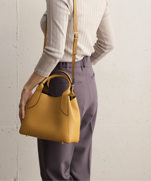 MARCO BIANCHINI（マルコビアンチーニ）の「MARCO BIANCHINI　2way ショルダーバッグ S（ショルダーバッグ・レディース・ブラック/イエロー/モカ・FREE）」の3枚目の写真