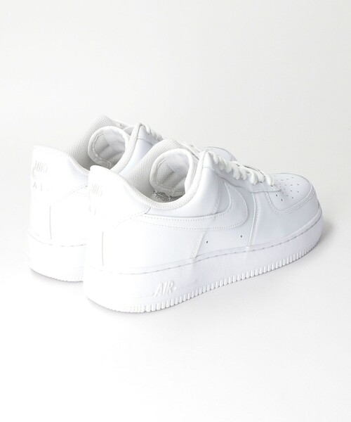 NIKE（ナイキ）の「＜NIKE＞AIR FORCE 1 '07 エアフォースワン スニーカー（スニーカー・メンズ・ホワイト/ブラック・26.5cm/26cm/27cm/27.5cm/28cm）」の7枚目の写真