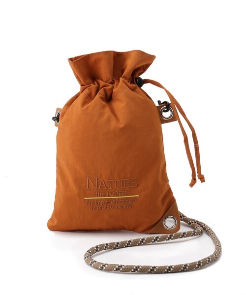 SHOO・LA・RUE（シューラルー）の「◆NtFミニ巾着ショルダーバッグ（ショルダーバッグ・レディース・キャメル/ベージュ/ブラック/ライトパープル・00）」の4枚目の写真