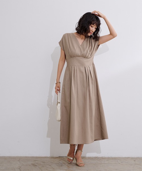 UR'S（ユアーズ）の「麻混Vﾈｯｸﾌﾚﾝﾁｽﾘｰﾌﾞﾜﾝﾋﾟｰｽ（ワンピース）」 - WEAR