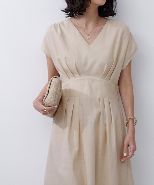 UR'S（ユアーズ）の「麻混Vﾈｯｸﾌﾚﾝﾁｽﾘｰﾌﾞﾜﾝﾋﾟｰｽ（ワンピース）」 - WEAR