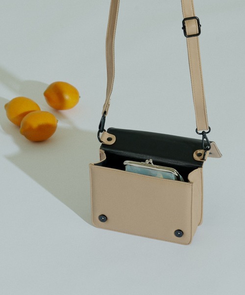 Daily russet（デイリー ラシット）の「【ani.】フラップショルダーバッグ（ショルダーバッグ・レディース・ブラック/ベージュ・FREE）」の13枚目の写真