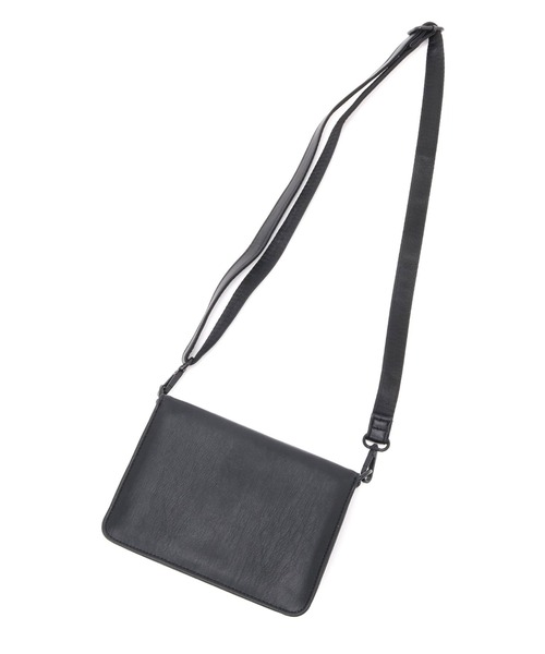 Daily russet（デイリー ラシット）の「【ani.】フラップショルダーバッグ（ショルダーバッグ・レディース・ブラック/ベージュ・FREE）」の19枚目の写真