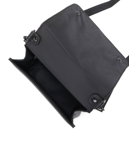 Daily russet（デイリー ラシット）の「【ani.】フラップショルダーバッグ（ショルダーバッグ・レディース・ブラック/ベージュ・FREE）」の18枚目の写真