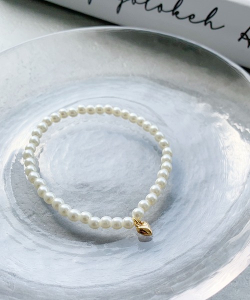 iso（イソ）の「ミニハートチャームパールブレスレット（ブレスレット・レディース・シルバー/ゴールド・FREE）」の7枚目の写真