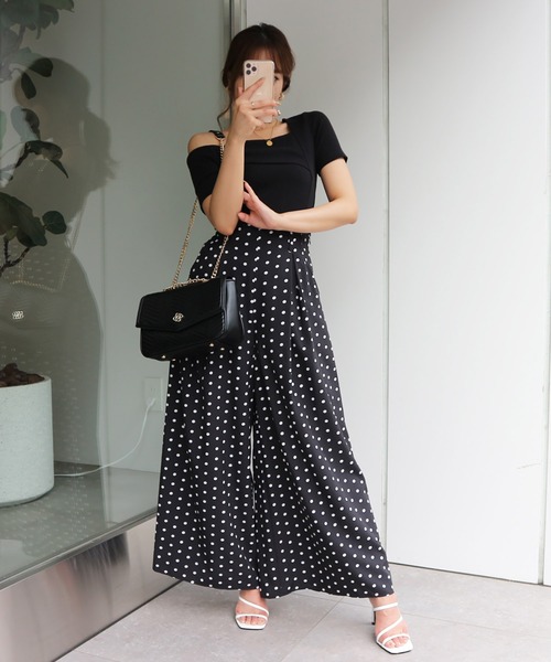 ROYAL PARTY（ロイヤルパーティー）の「フレアワイドパンツ（その他パンツ・レディース・ブラック/ベージュ/グリーン/マルチ/オフホワイト/モカ/ドット・SMALL/MEDIUM）」の7枚目の写真