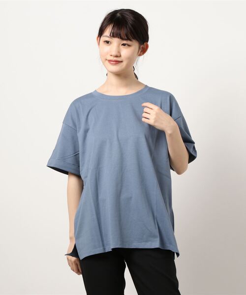 JEANS MATE(ジーンズメイト)の「袖ロールカフサイドスリットTシャツ 汗染み防止加工素材 ビッグシルエット/オーバーサイズ(Tシャツ/カットソー・レディース・ホワイト/ブラック/ネイビー/ブラウン/カーキ/サックスブルー/ブルー/ライトグリーン/ピンク系その他/ライトベージュ・MEDIUM/LARGE)」の9枚目の写真