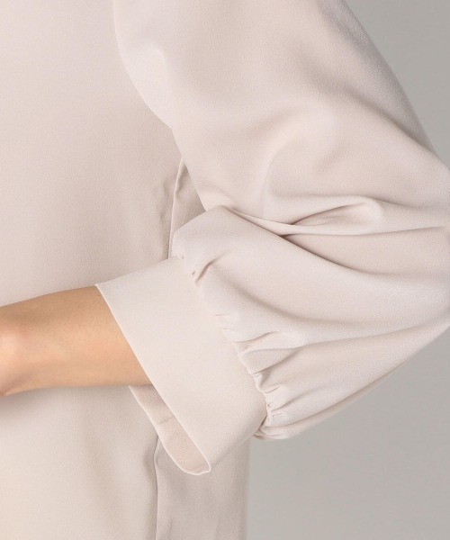 MEW'S REFINED CLOTHES（ミューズリファインドクローズ）の「チェーンチャーム付ブラウス（シャツ/ブラウス・レディース・アイボリー/ホワイト×ブラック/ライトグリーン/ピンク系その他/ネイビー・MEDIUM）」の11枚目の写真