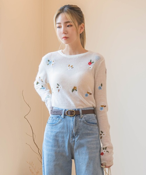 UNE MANSION（ユヌマンション）の「フラワー刺繍ニット（ニット/セーター・レディース・ブルー/グレー/アイボリー・FREE）」の20枚目の写真