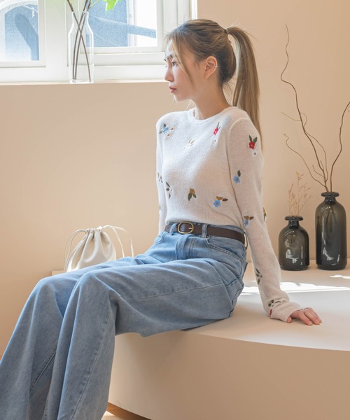 UNE MANSION（ユヌマンション）の「フラワー刺繍ニット（ニット/セーター・レディース・ブルー/グレー/アイボリー・FREE）」の16枚目の写真