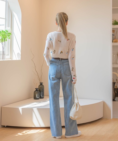 UNE MANSION（ユヌマンション）の「フラワー刺繍ニット（ニット/セーター・レディース・ブルー/グレー/アイボリー・FREE）」の5枚目の写真