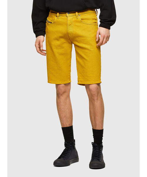 DIESEL(ディーゼル)の「SS21 メンズ デニム ショートパンツ(デニムパンツ・メンズ・カーキ/マスタード・26inch/30inch/28inch/32inch/34inch/36inch)」の2枚目の写真