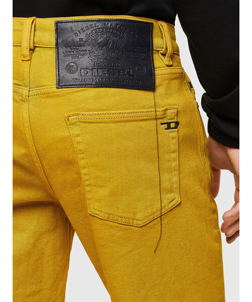 DIESEL(ディーゼル)の「SS21 メンズ デニム ショートパンツ(デニムパンツ・メンズ・カーキ/マスタード・26inch/30inch/28inch/32inch/34inch/36inch)」の9枚目の写真