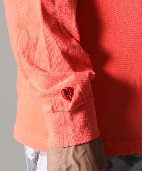 STUD MUFFIN（スタッドマフィン）の「mlt3388-ピグメントダイ6ozコットン天竺 グラフィティオーバープリント LS Tシャツ（Tシャツ/カットソー・メンズ・オレンジ/チャコールグレー・4/2/3）」の16枚目の写真