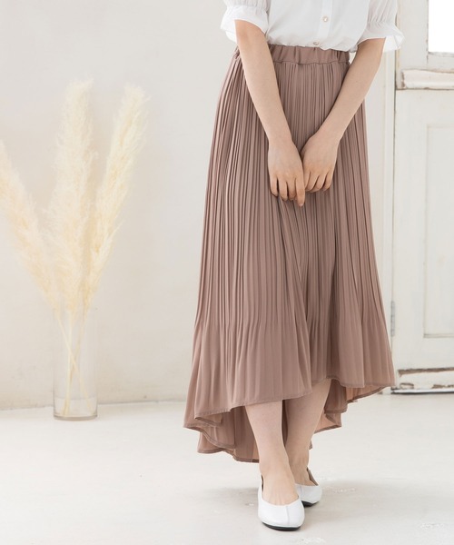 Newlyme（ニューリーミー）の「フィッシュテールケシプリーツスカート（スカート・レディース・ブラック/グレイッシュベージュ/レッド/アイボリー/ブルー・LARGE/MEDIUM）」の3枚目の写真