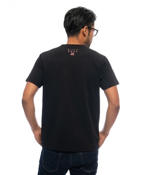 BILLABONG(ビラボン)の「BILLABONG メンズ 【RED WHITE COLLECTION】 UNITED LOGO Tシャツ 【2021年夏モデル】/ビラボン半袖Tシャツ(Tシャツ/カットソー・メンズ・ホワイト/ホワイト系その他/ブラック・X-LARGE/SMALL/LARGE/MEDIUM)」の9枚目の写真