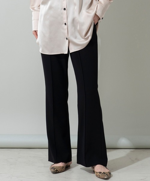 EUCLAID（エウクレイド）の「裾スリットフレアパンツ（その他パンツ・レディース・ブラック/ベージュ/ブラウン・36/38/40）」の2枚目の写真