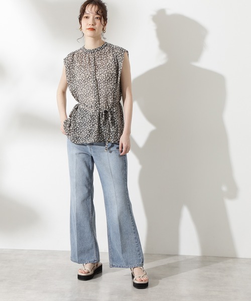 N.（N. Natural Beauty Basic）（エヌエヌナチュラルビューティーベーシック）の「【S Size Line】◆ヴィンテージライクベルボトムデニム（デニムパンツ・レディース・グレイッシュベージュ/インディゴブルー・SMALL/MEDIUM）」の3枚目の写真