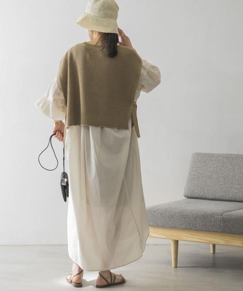 URBAN RESEARCH（アーバンリサーチ）の「鹿の子編みショートニットベスト（ベスト・レディース・アイボリー/ベージュ・FREE）」の15枚目の写真