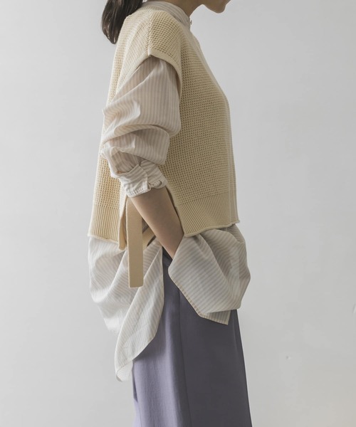 URBAN RESEARCH（アーバンリサーチ）の「鹿の子編みショートニットベスト（ベスト・レディース・アイボリー/ベージュ・FREE）」の21枚目の写真