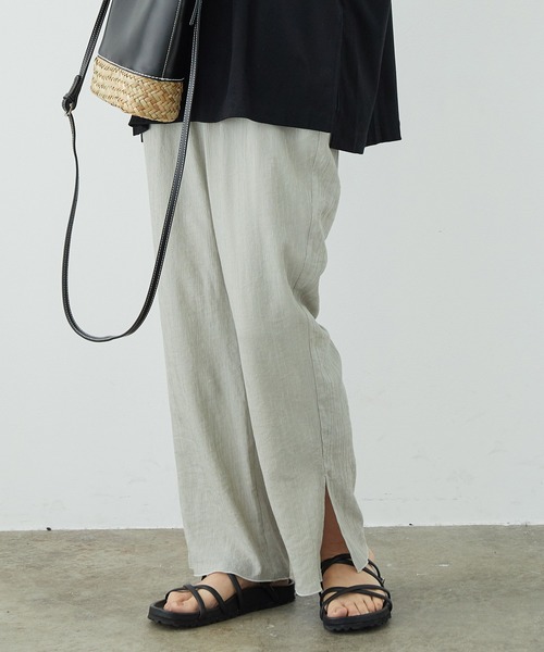 SALON adam et rope'（サロン アダム エ ロペ）の「【WEB限定カラー】シャイニーストライプリラックスパンツ（その他パンツ・レディース・ライトグリーン/グレー/ブラック・FREE）」の3枚目の写真