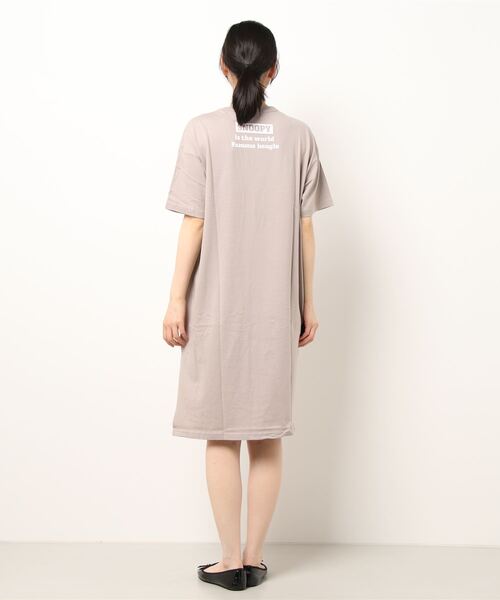colza（コルザ）の「スヌーピーＴワンピース（ワンピース・レディース・ホワイト/ブルー/スミクロ/グレイッシュベージュ・S/M/L）」の10枚目の写真
