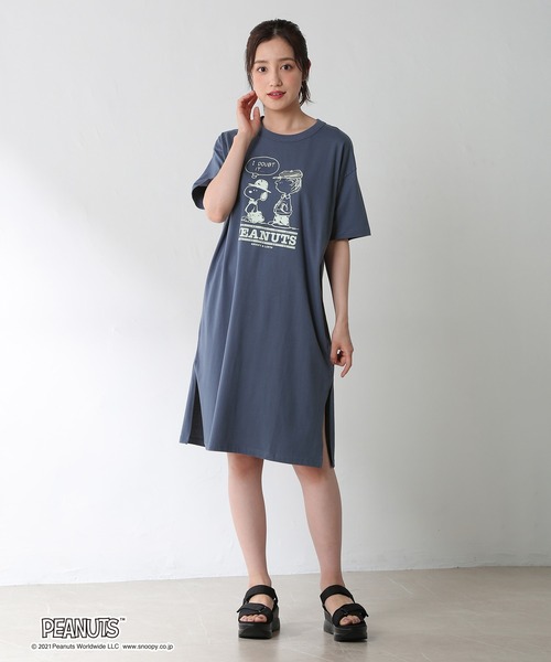 colza（コルザ）の「スヌーピーＴワンピース（ワンピース・レディース・ホワイト/ブルー/スミクロ/グレイッシュベージュ・S/M/L）」の15枚目の写真