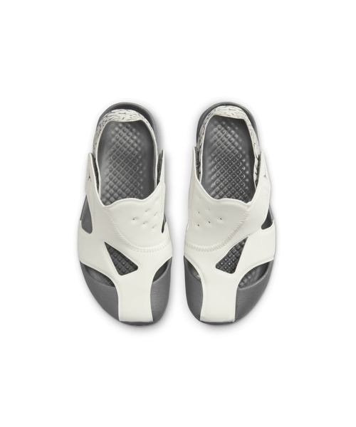 JORDAN BRAND（ジョーダンブランド）の「ジョーダン フレア キッズシューズ / Jordan Flare Little Kids’ Shoes＜17-22cm 展開＞（サンダル・キッズ・ピンク系その他/レッド/ブラック/クリーム/ゴールド/エメラルド/ホワイト・17/18/19/20/21/22）」の10枚目の写真