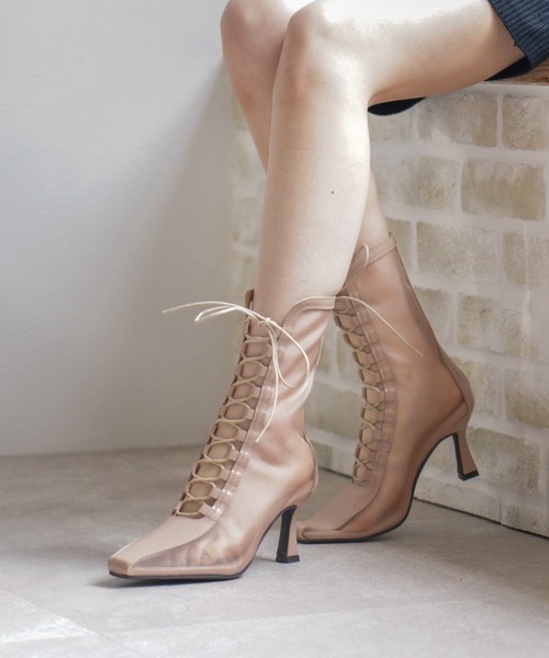 VIVIAN（ヴィヴィアン）の「スクエアトゥチュールレースアップブーツ ZOZOTOWN限定商品（ブーツ・レディース・ブラック/ピンクベージュ/ベージュ・L/S/M/LL）」の3枚目の写真